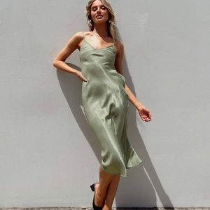 Princess Polly Varese Midi Dress in olive green size 2